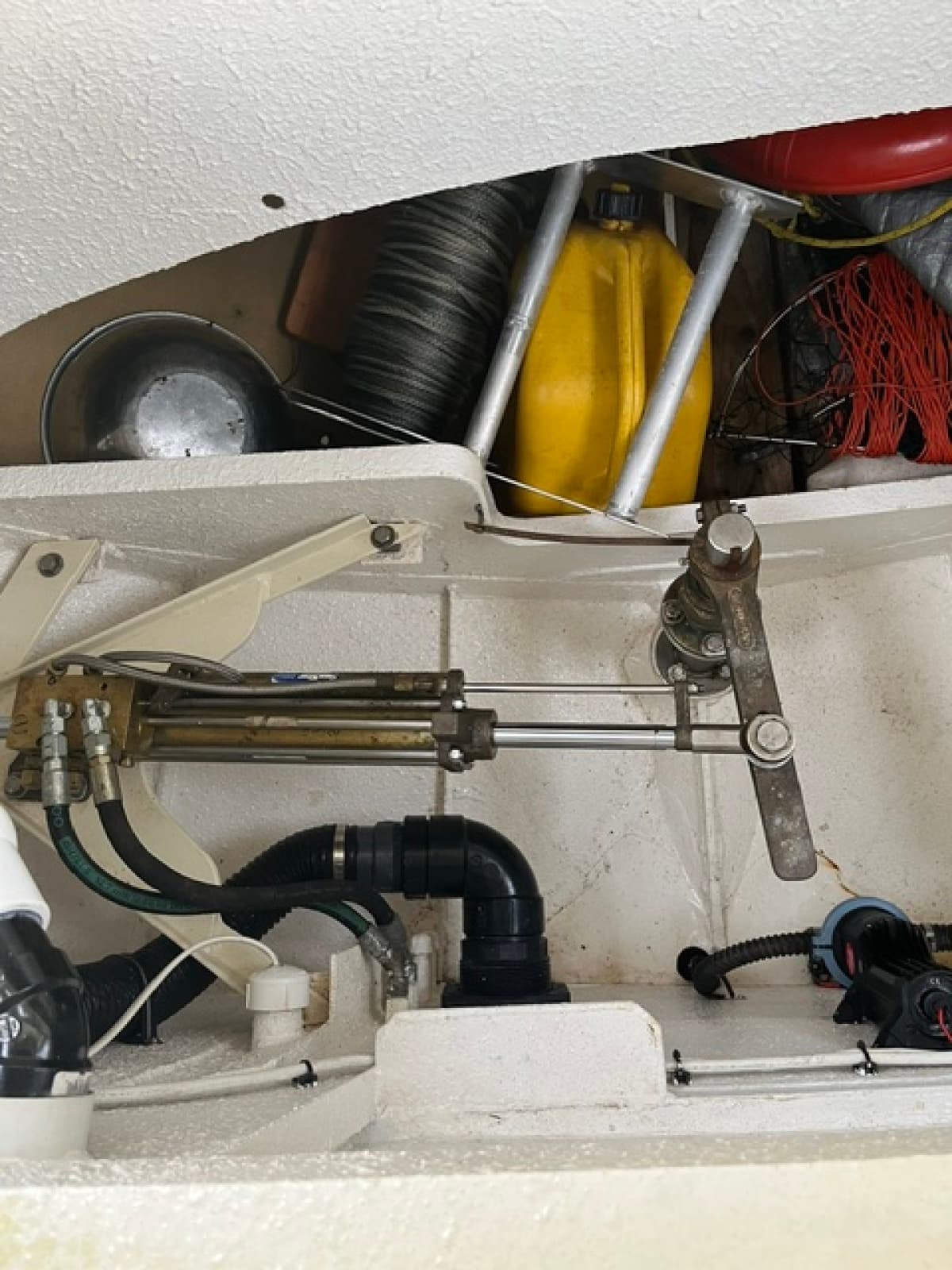 2020 Bruce Roberts 46  Pilothouse - Photo 20