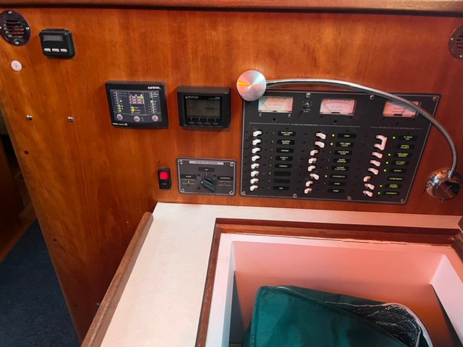 2020 Bruce Roberts 46  Pilothouse - Photo 26