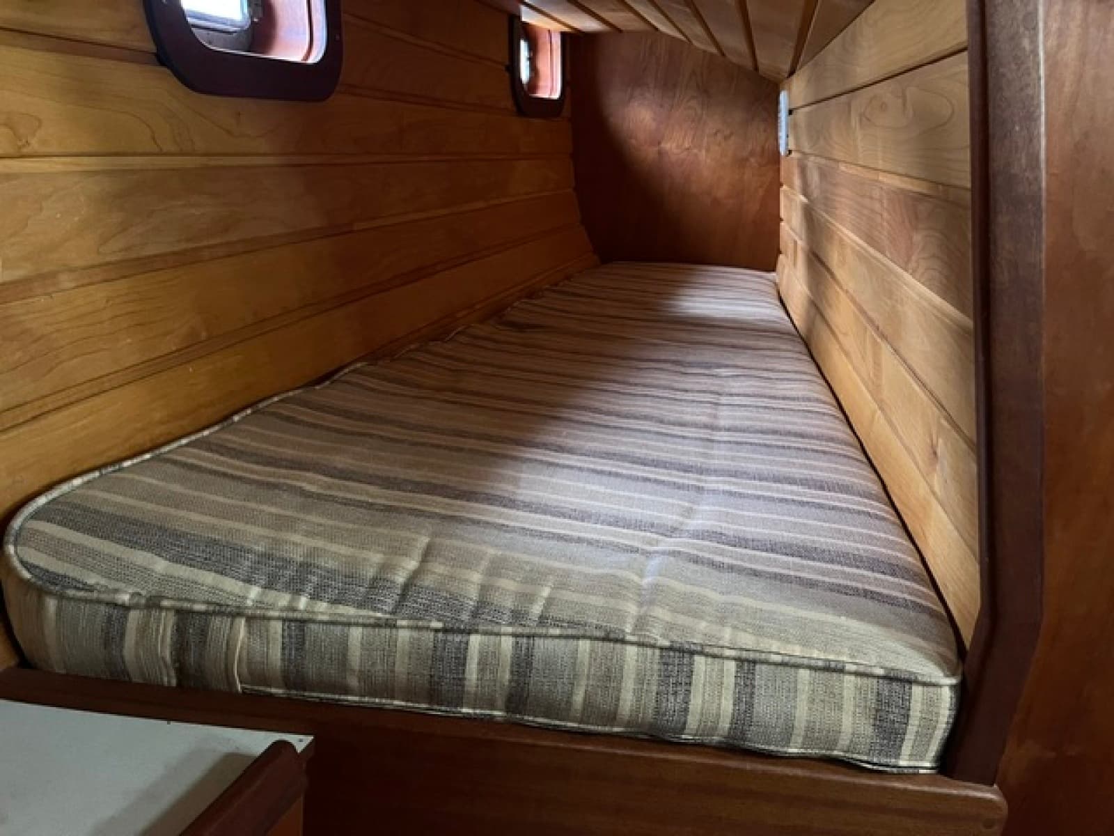 2020 Bruce Roberts 46  Pilothouse - Photo 32