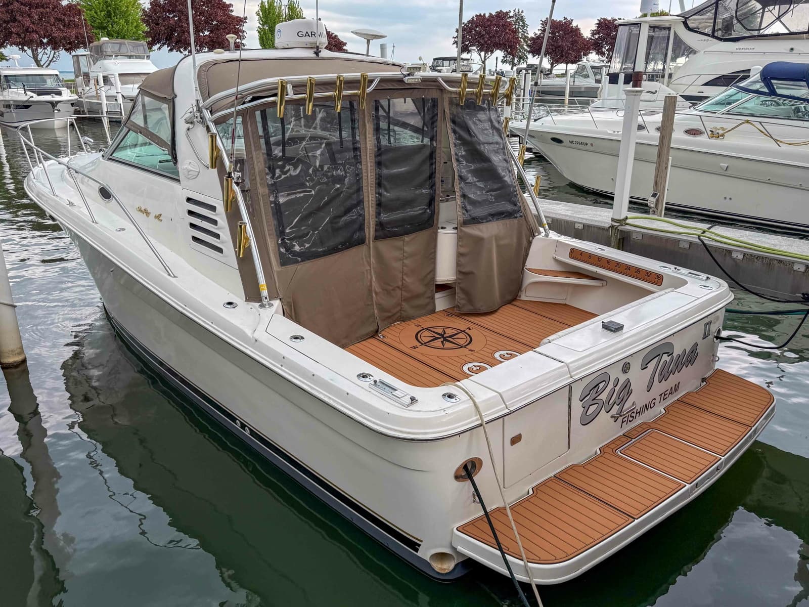 1997 Sea Ray 330 Express Cruiser - Photo 4