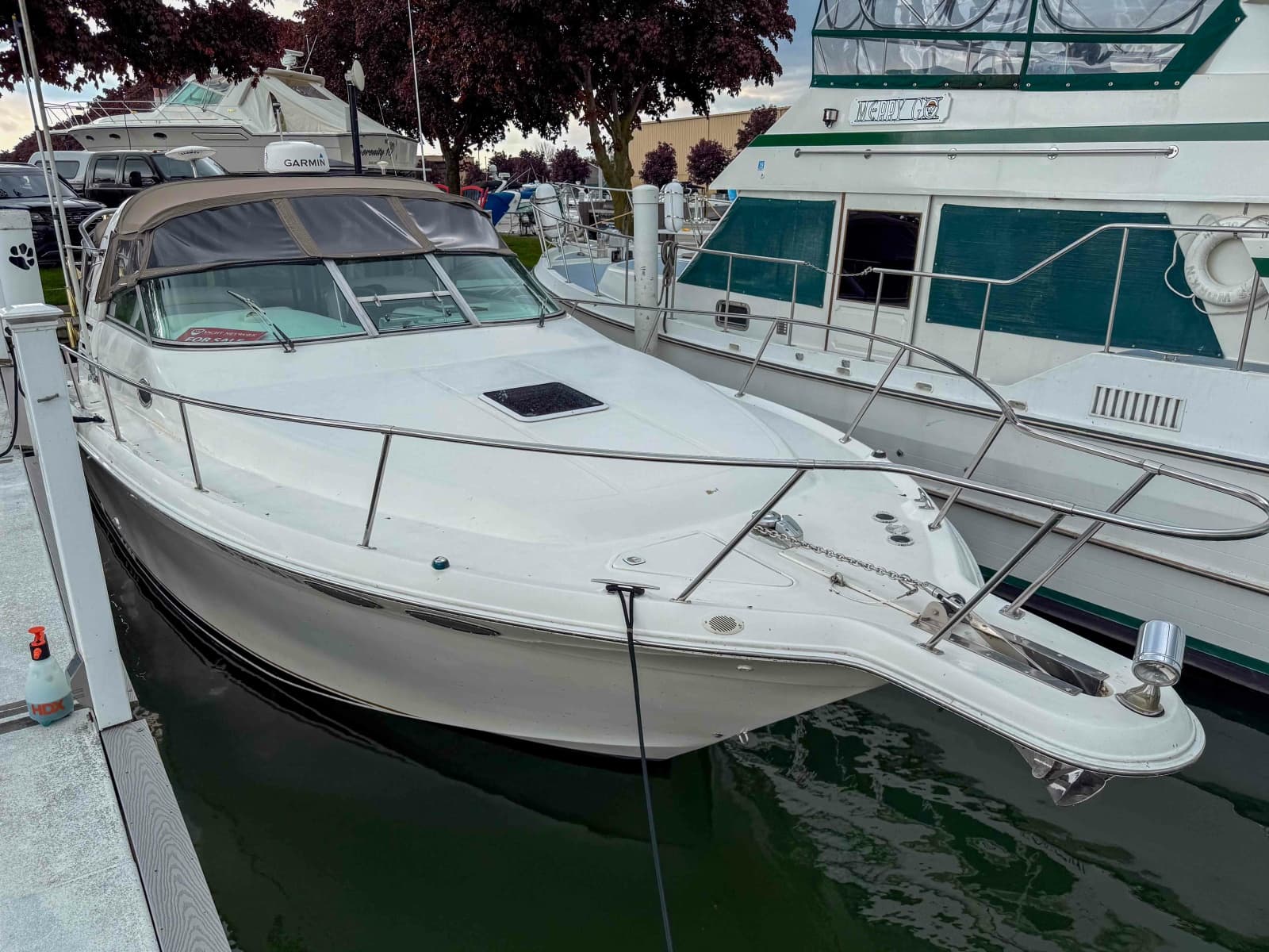1997 Sea Ray 330 Express Cruiser - Photo 6