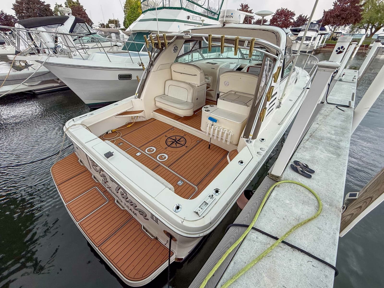 1997 Sea Ray 330 Express Cruiser - Photo 3