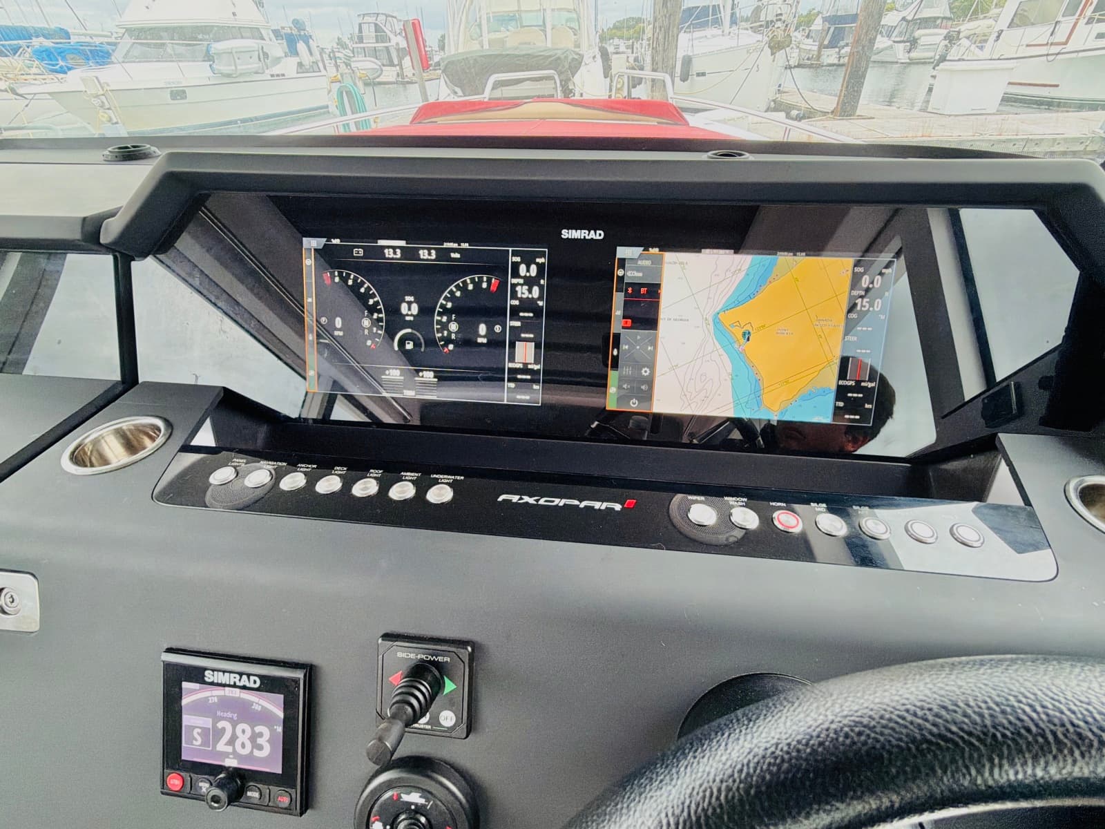 2020 Axopar 37 XC - Photo 30