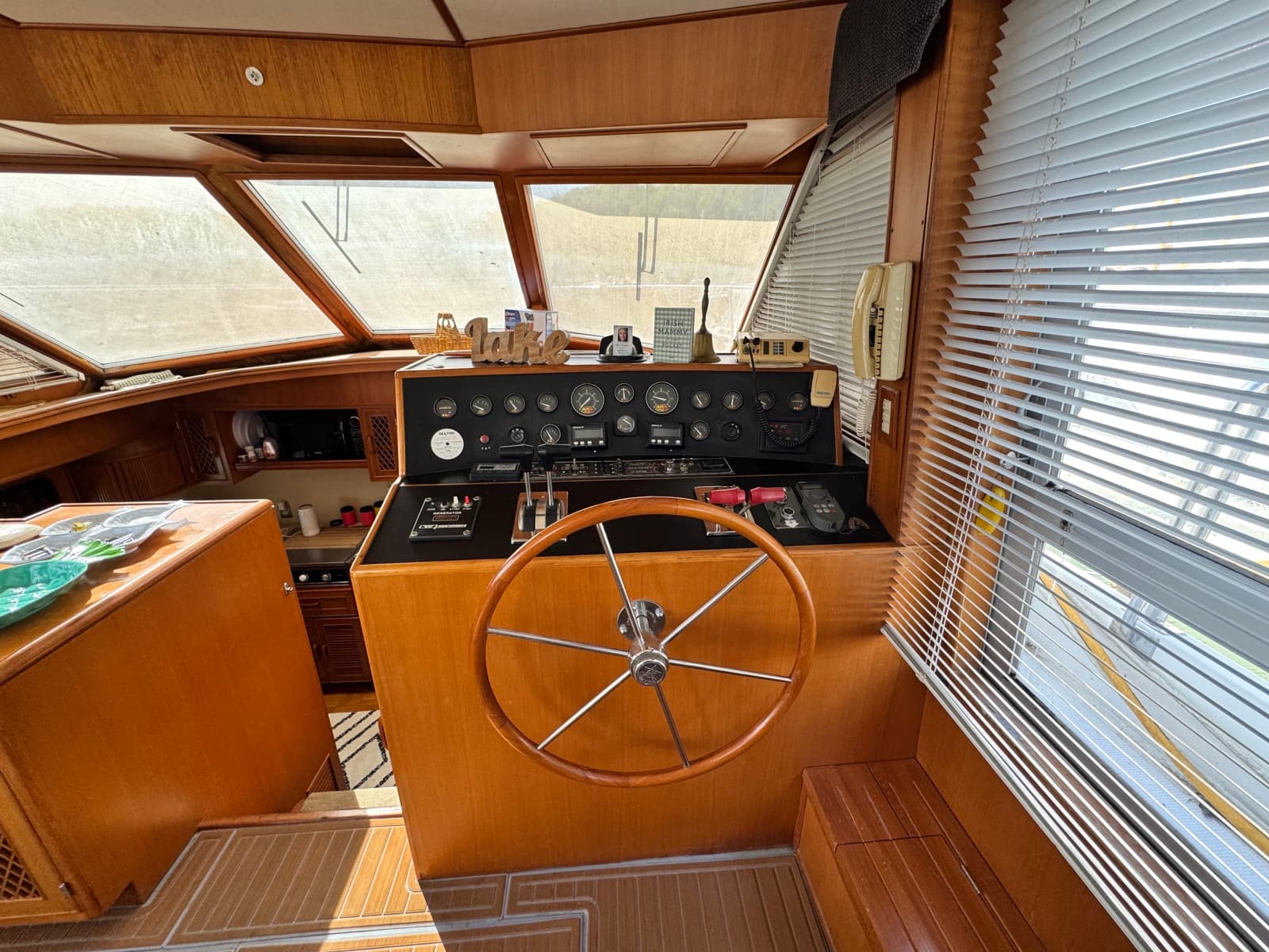1989 Hi-Star 44 Sundeck - Photo 14