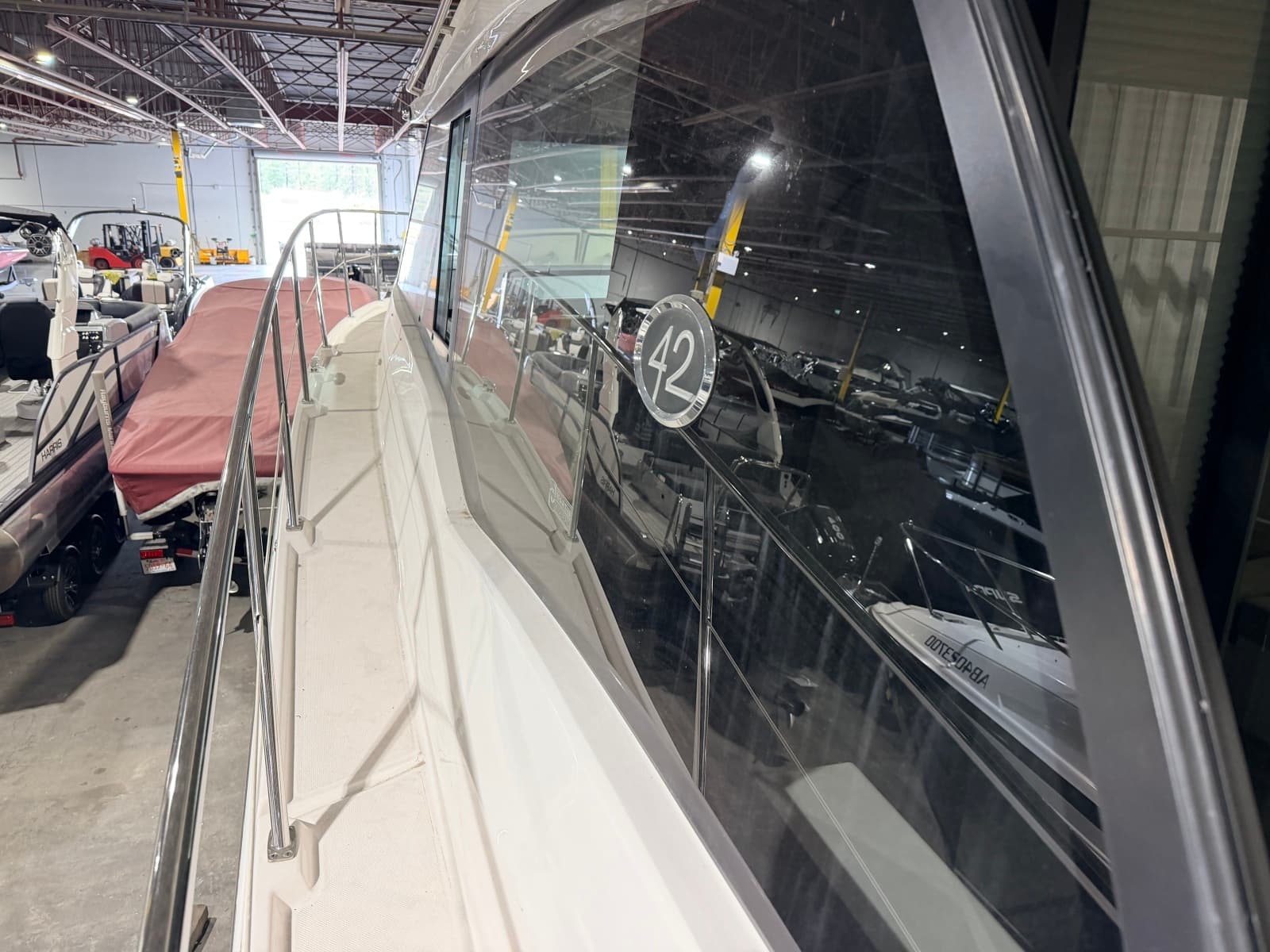 2019 Regal 42 Grande Coupe - Photo 34