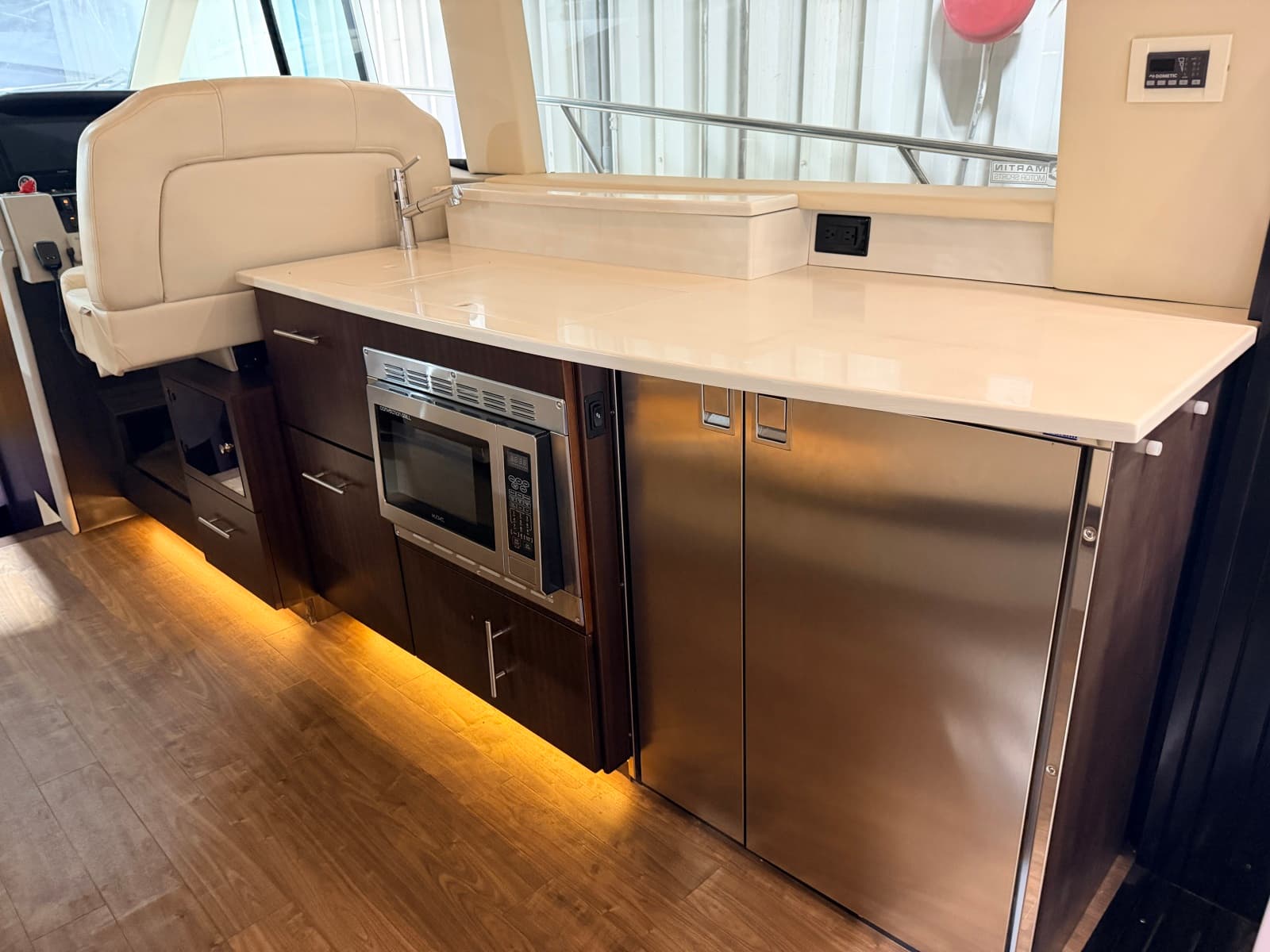 2019 Regal 42 Grande Coupe - Photo 42