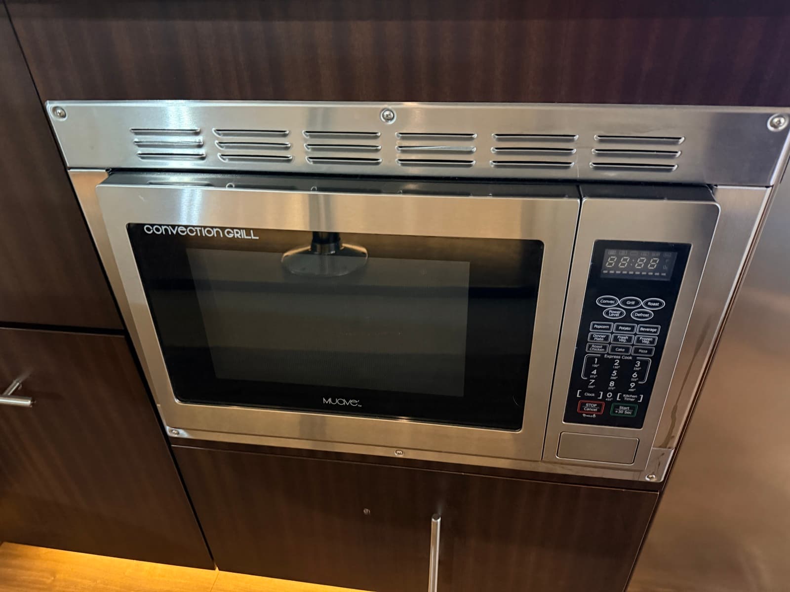 2019 Regal 42 Grande Coupe - Photo 47