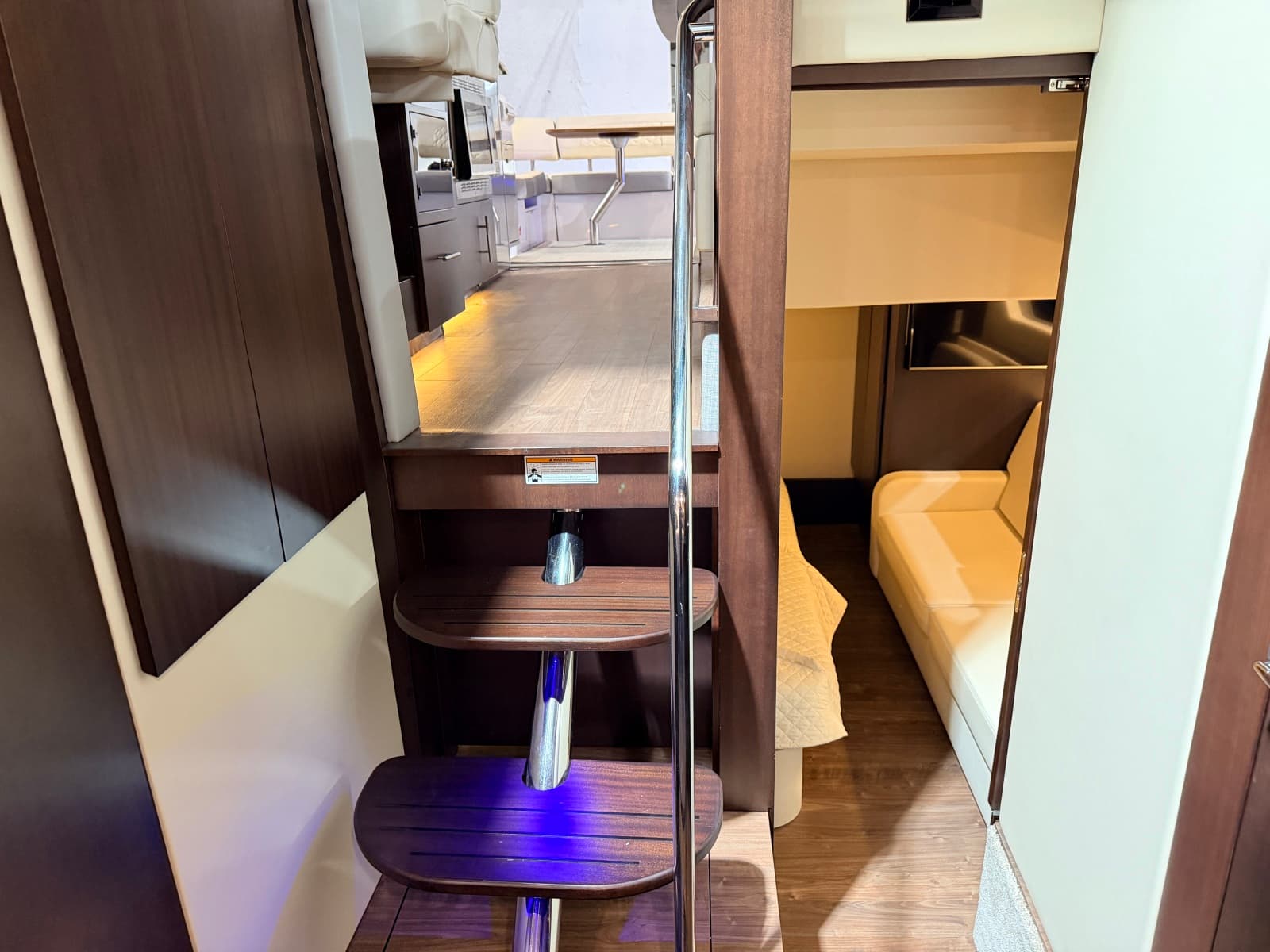 2019 Regal 42 Grande Coupe - Photo 84