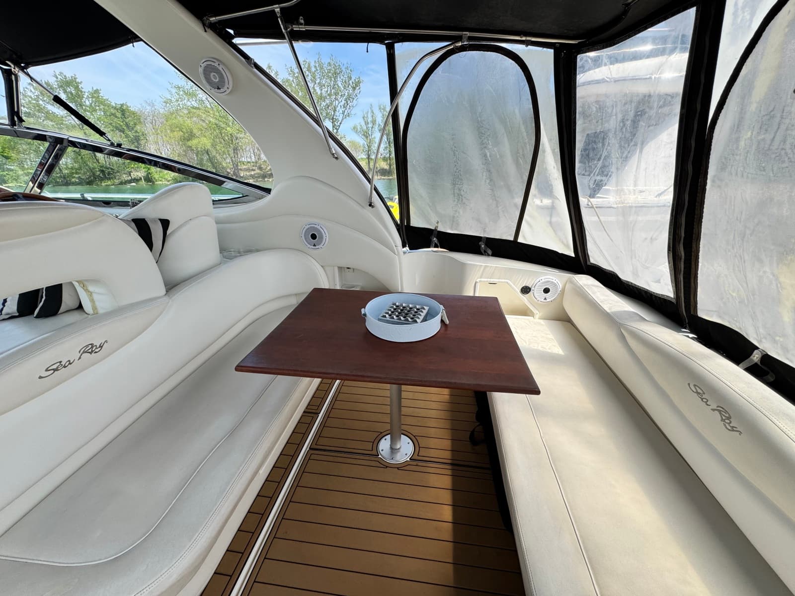2003 Sea Ray 360 Sundancer - Photo 11
