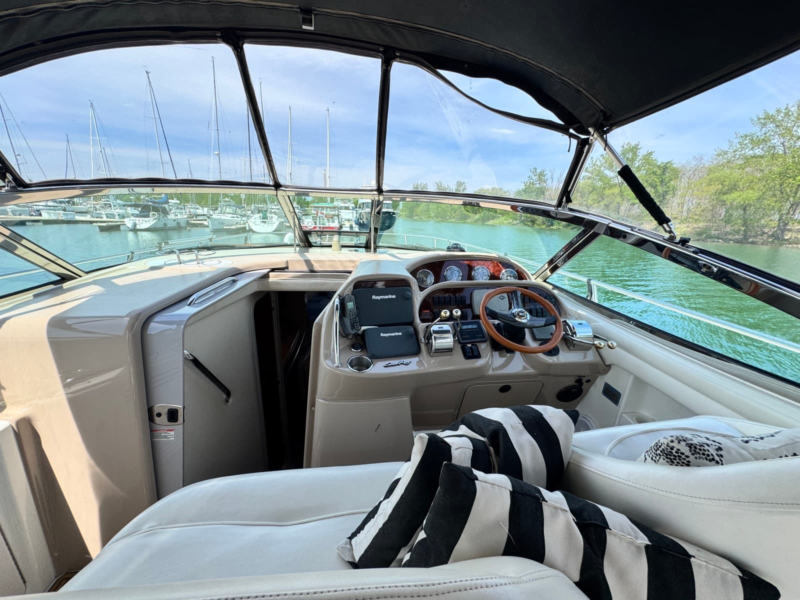 2003 Sea Ray 360 Sundancer - Photo 13
