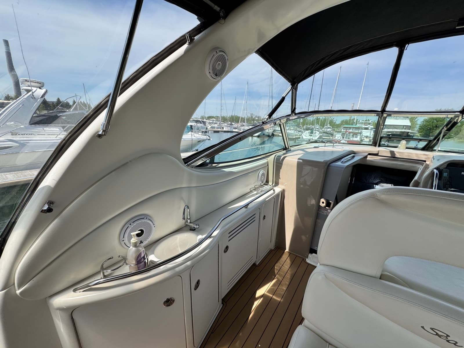 2003 Sea Ray 360 Sundancer - Photo 9