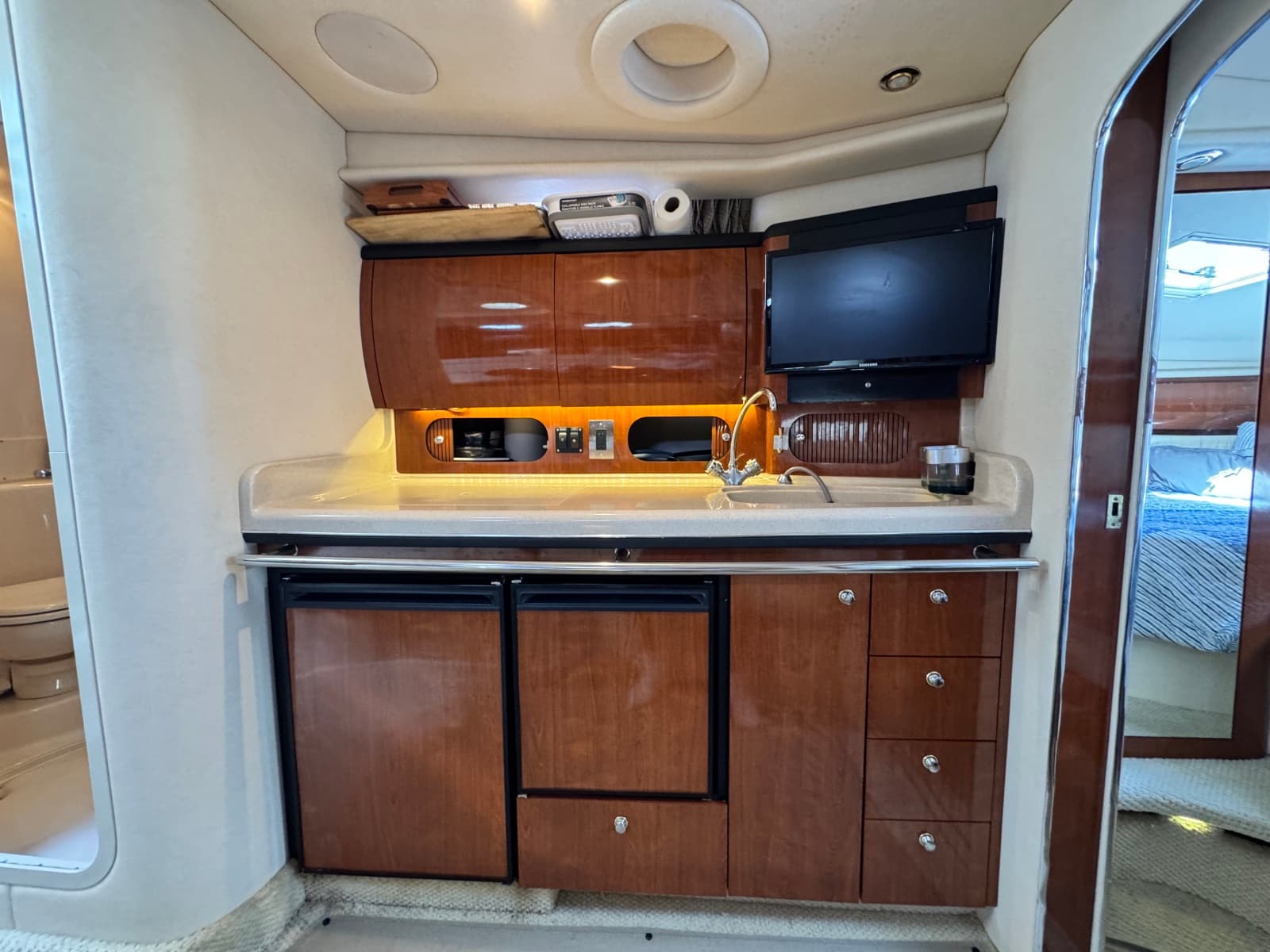2003 Sea Ray 360 Sundancer - Photo 28
