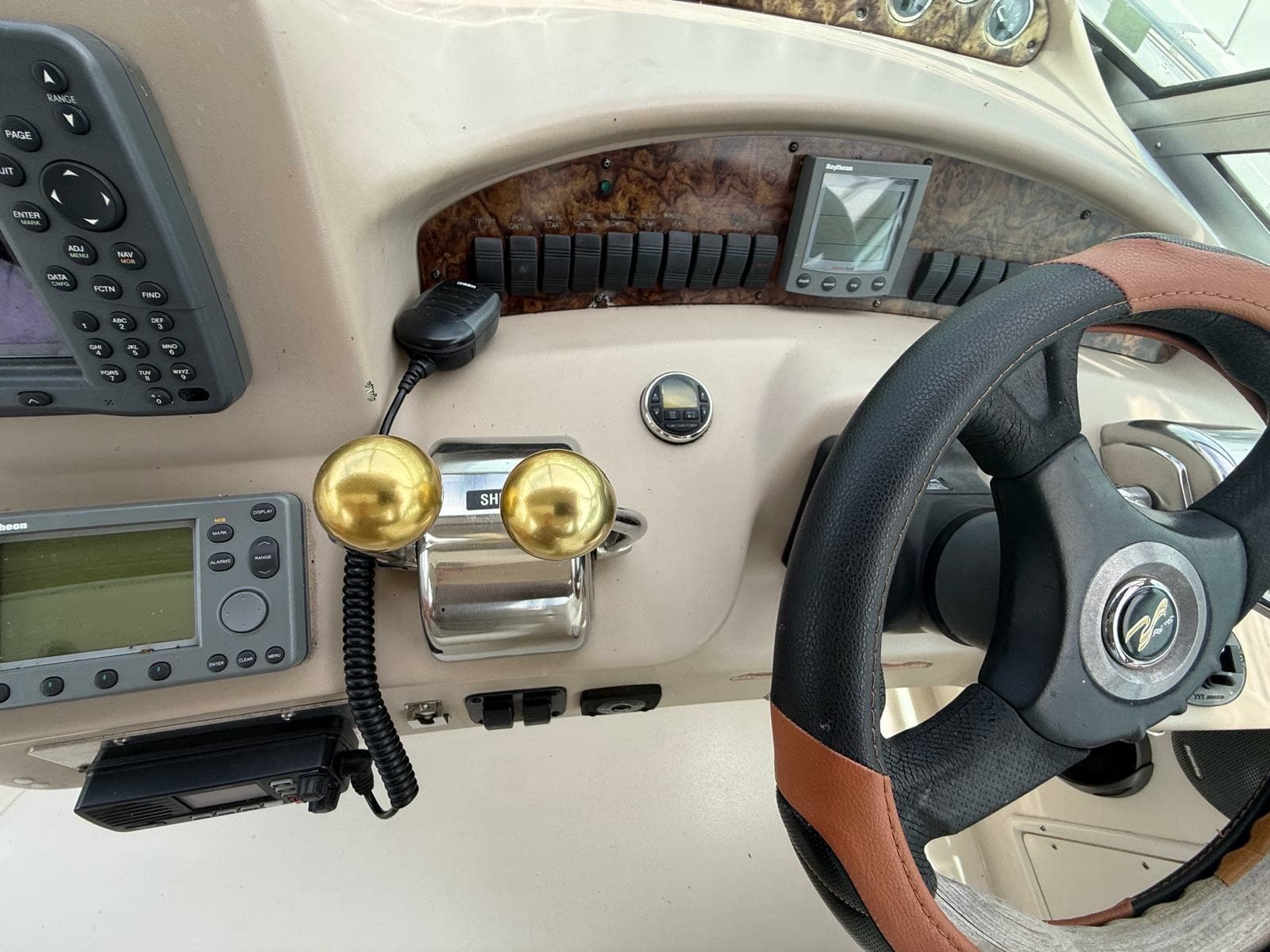 2002 Sea Ray 340 Sundancer - Photo 35