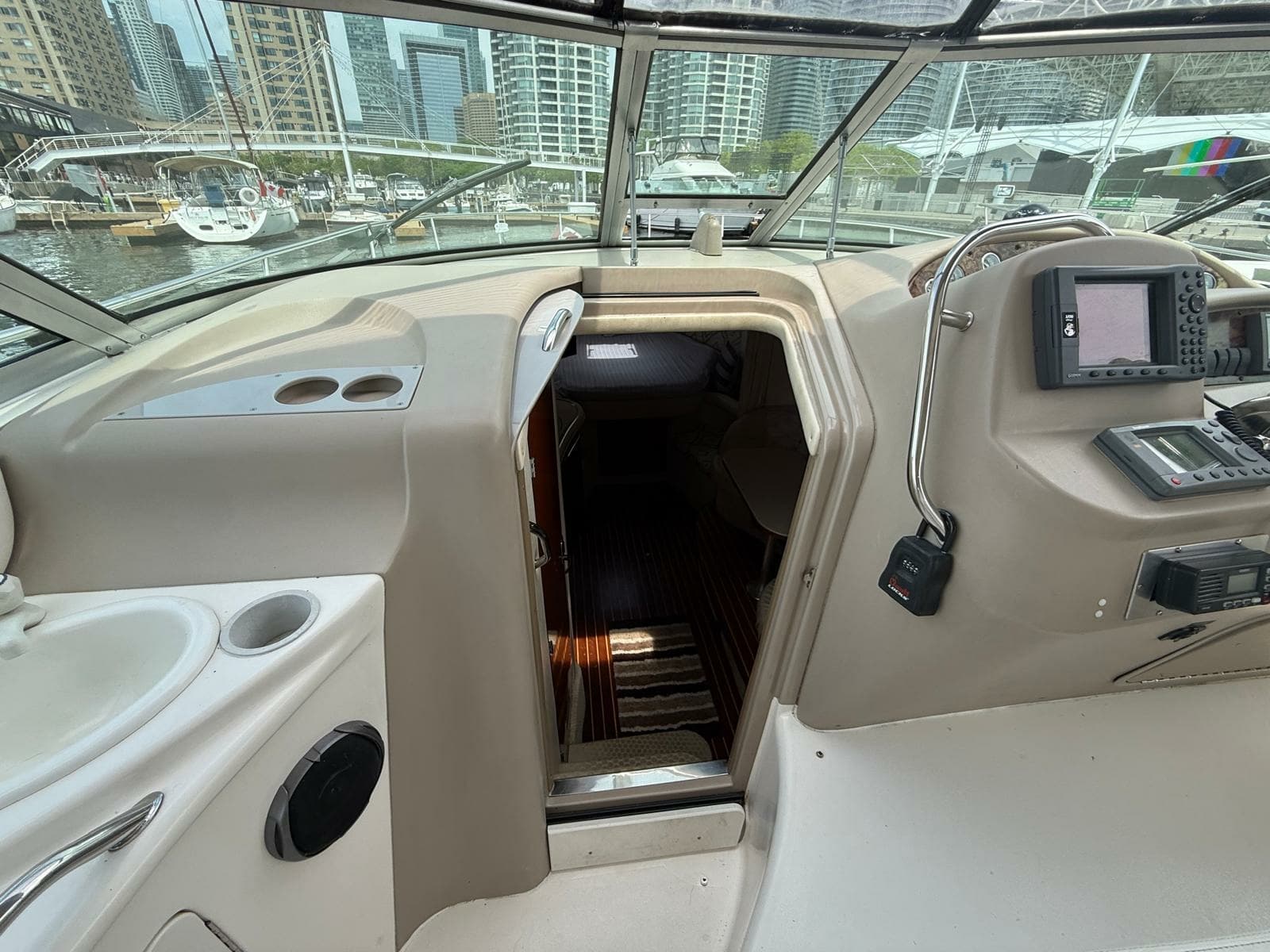 2002 Sea Ray 340 Sundancer - Photo 43