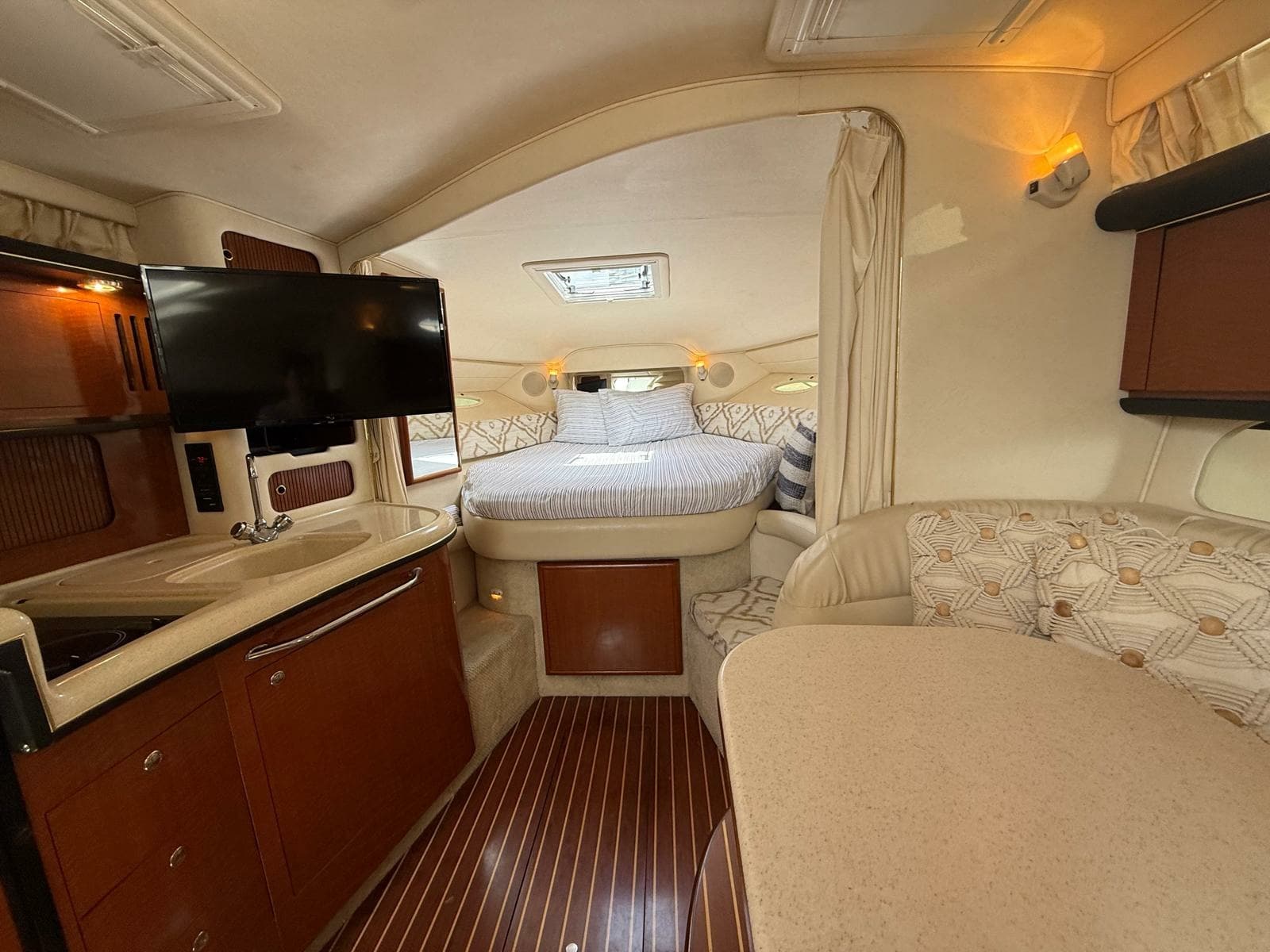 2002 Sea Ray 340 Sundancer - Photo 48