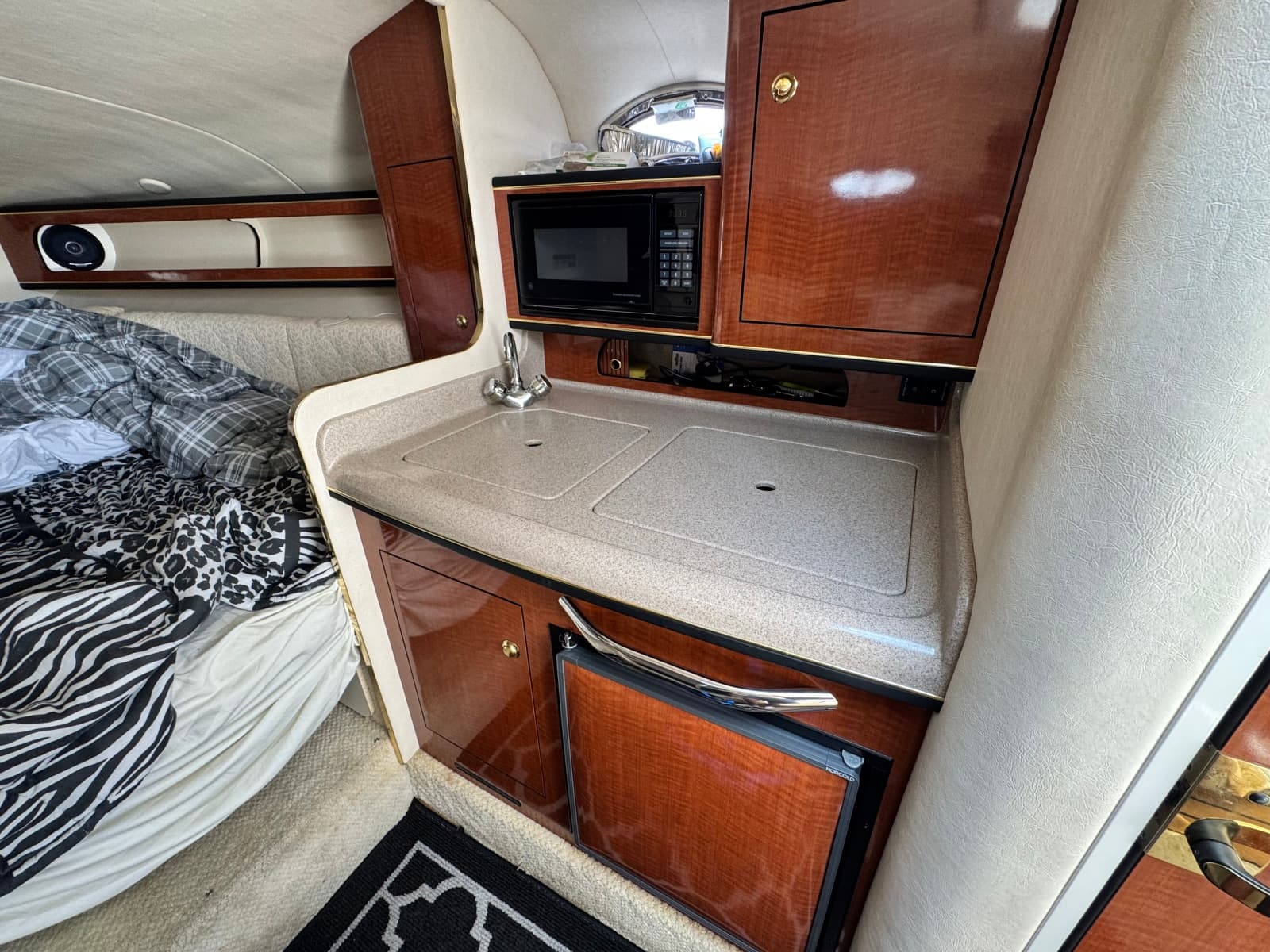 2001 Sea Ray 280 Sundancer - Photo 27