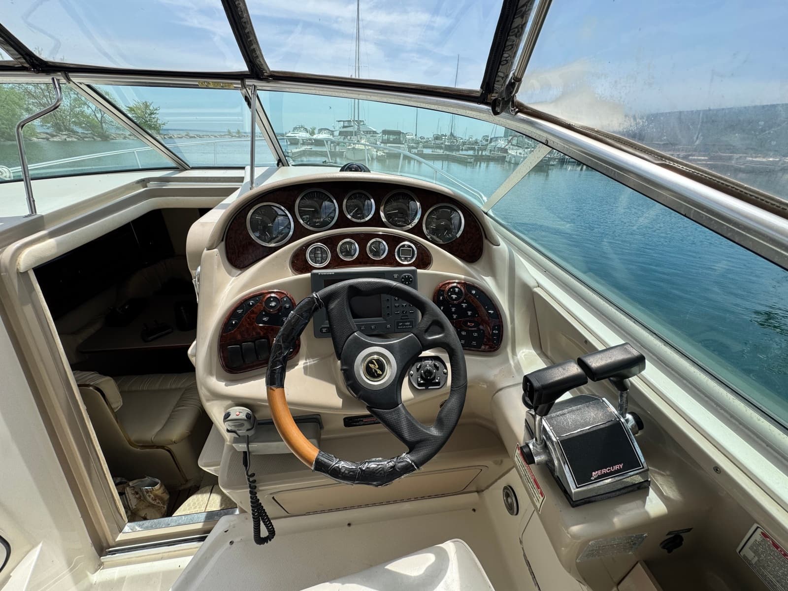 2001 Sea Ray 280 Sundancer - Photo 18