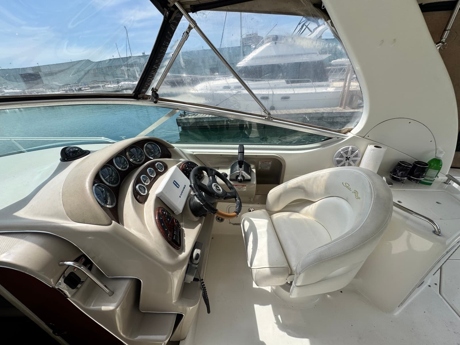 2001 Sea Ray 280 Sundancer - Photo 17