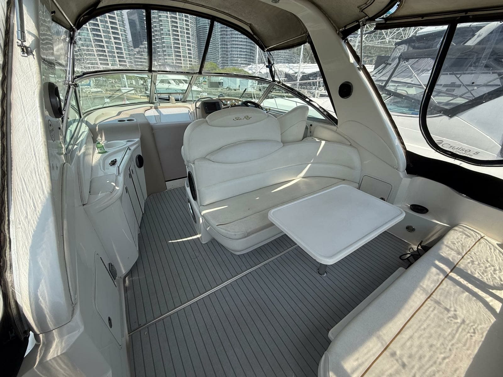 2002 Sea Ray 340 Sundancer - Photo 6