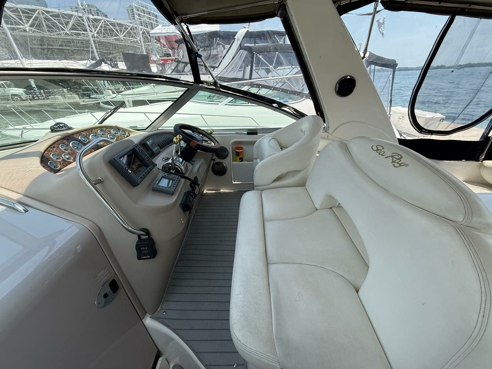 2002 Sea Ray 340 Sundancer - Photo 24