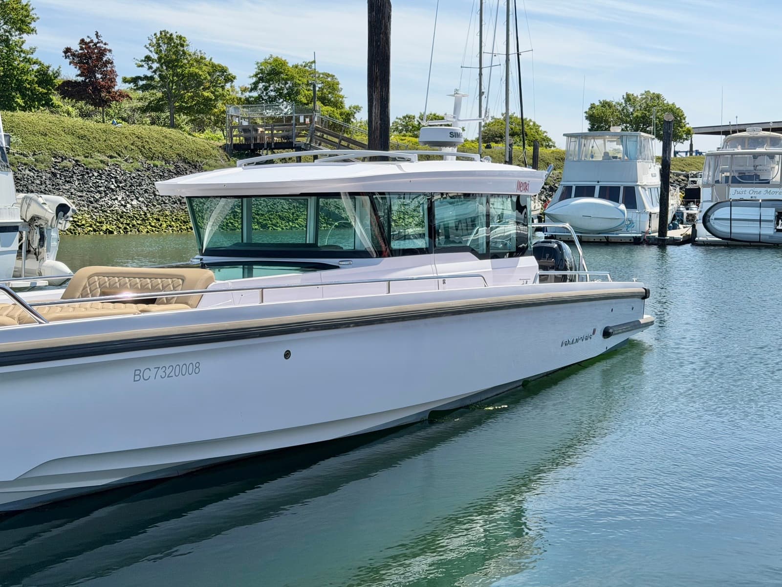 2020 Axopar 37 XC - Photo 8