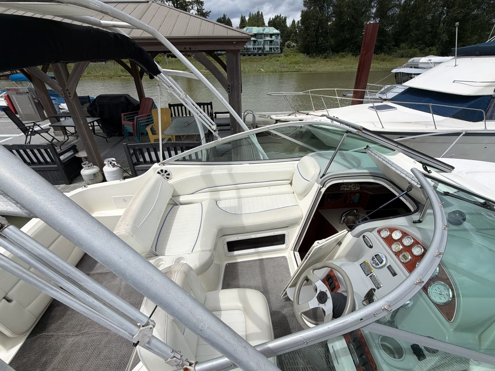 2007 Bayliner 245 - Photo 6