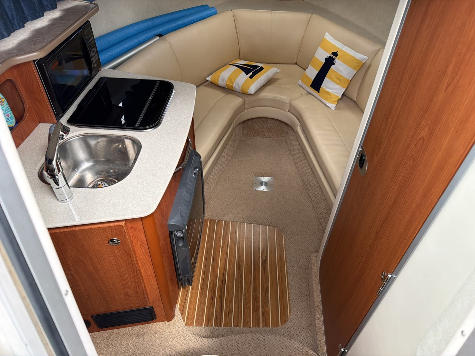 2007 Bayliner 245 - Photo 18