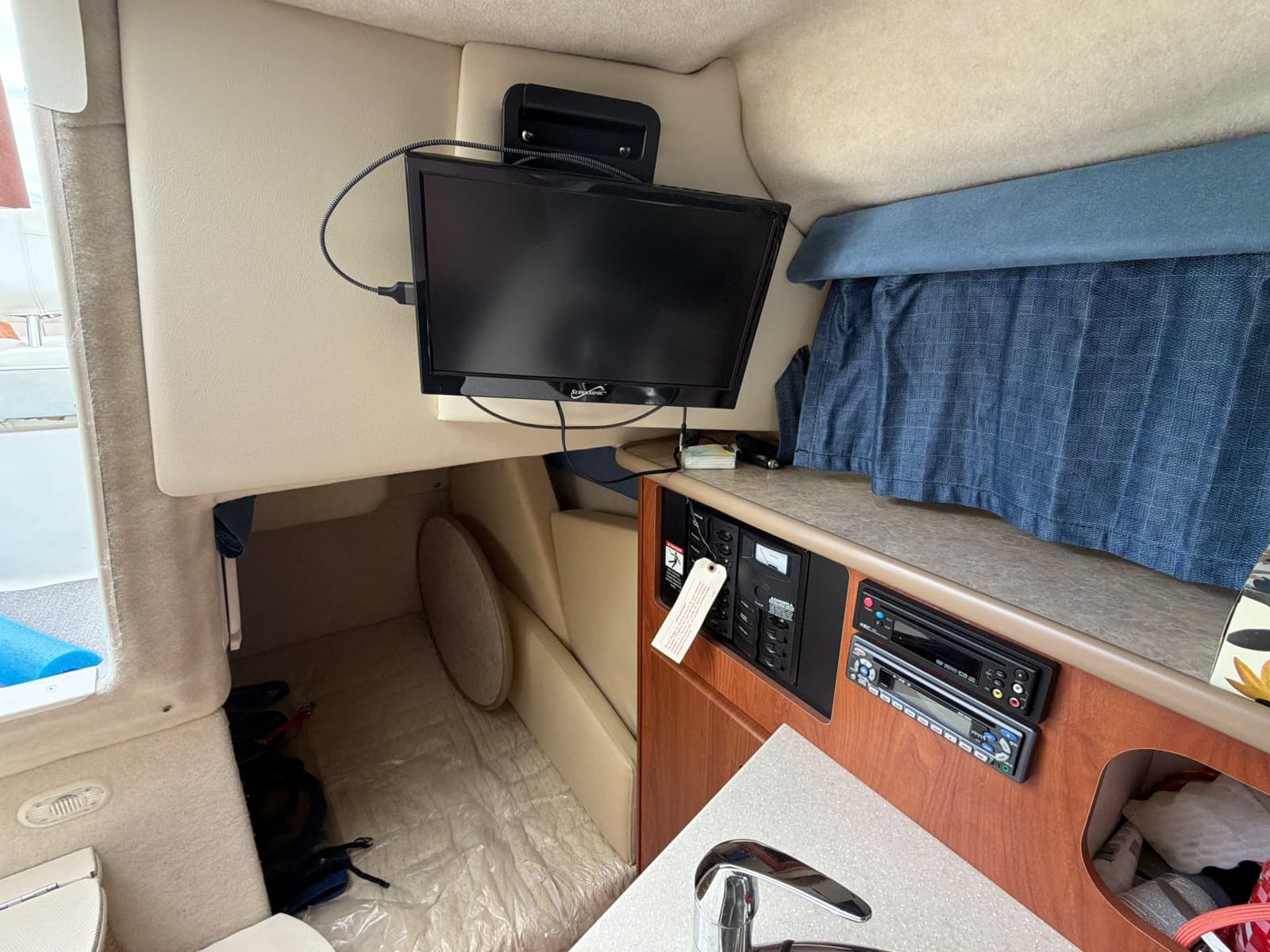 2007 Bayliner 245 - Photo 24