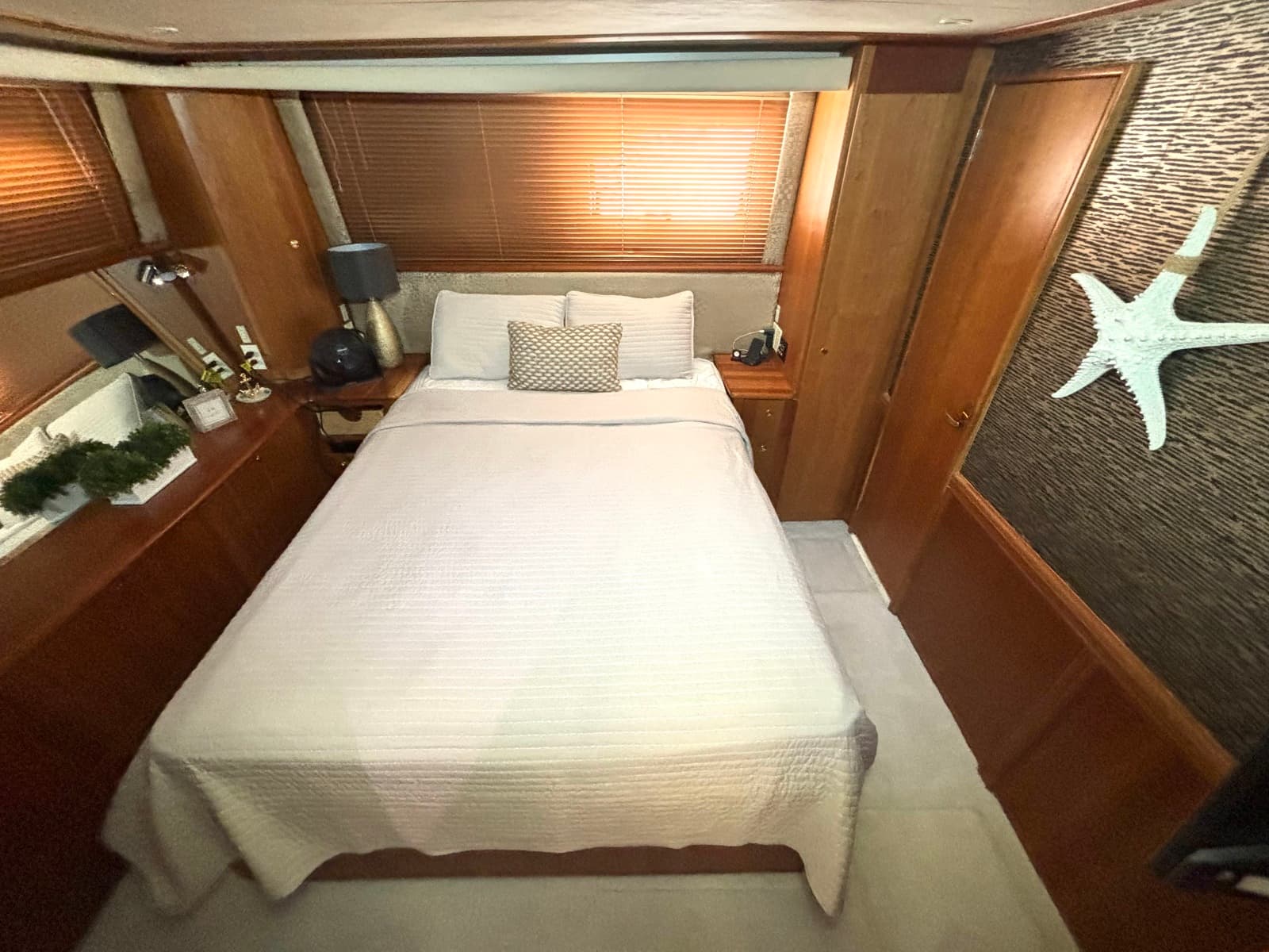 1999 Silverton 453 Motor Yacht - Photo 43