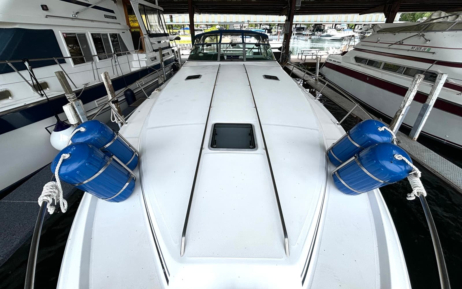 1991 Sea Ray 400 Express Cruiser - Photo 10