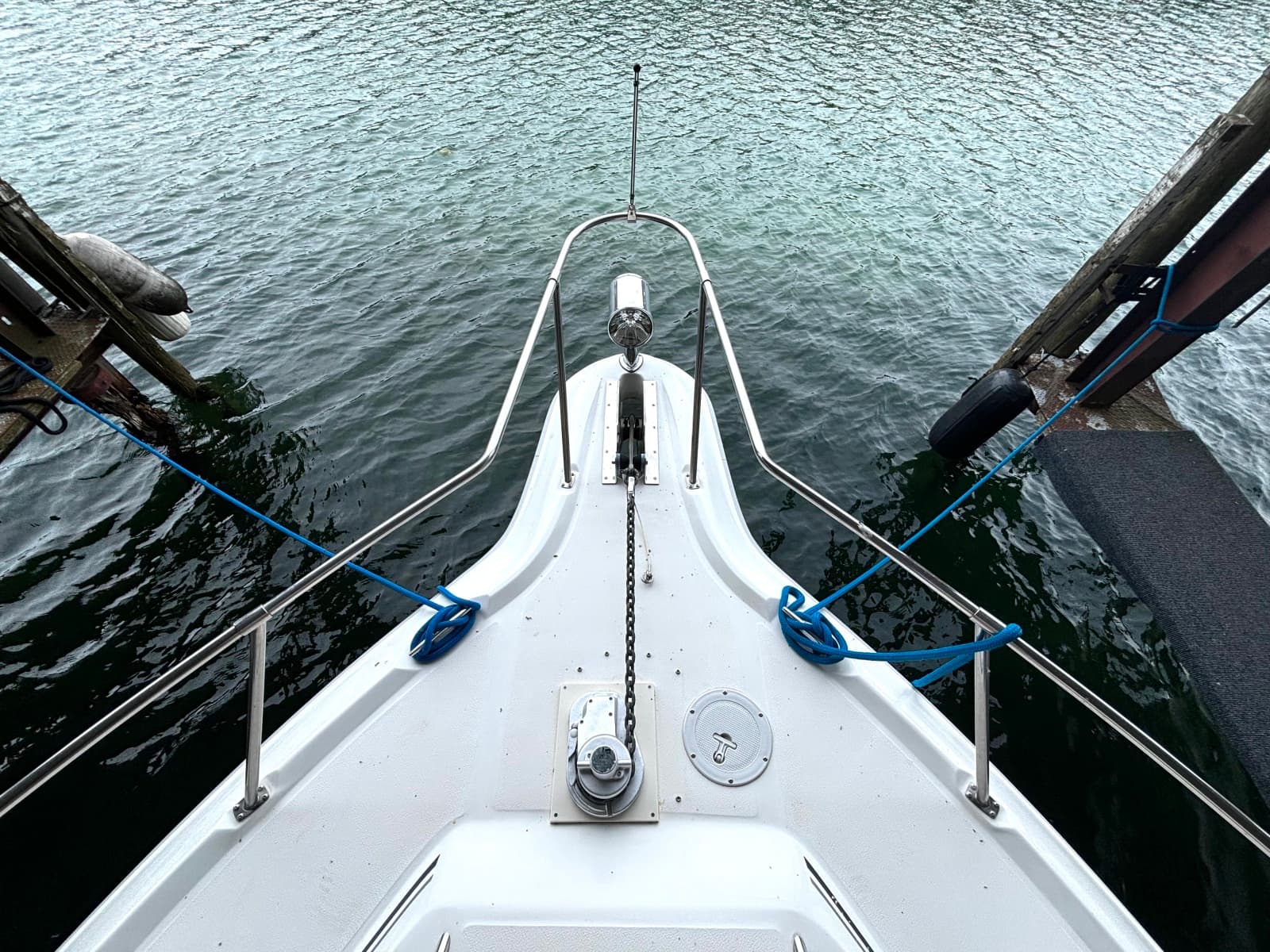 1991 Sea Ray 400 Express Cruiser - Photo 9