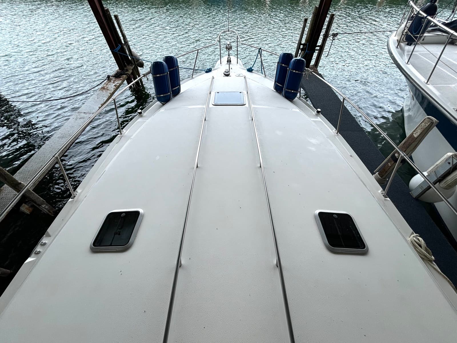 1991 Sea Ray 400 Express Cruiser - Photo 8