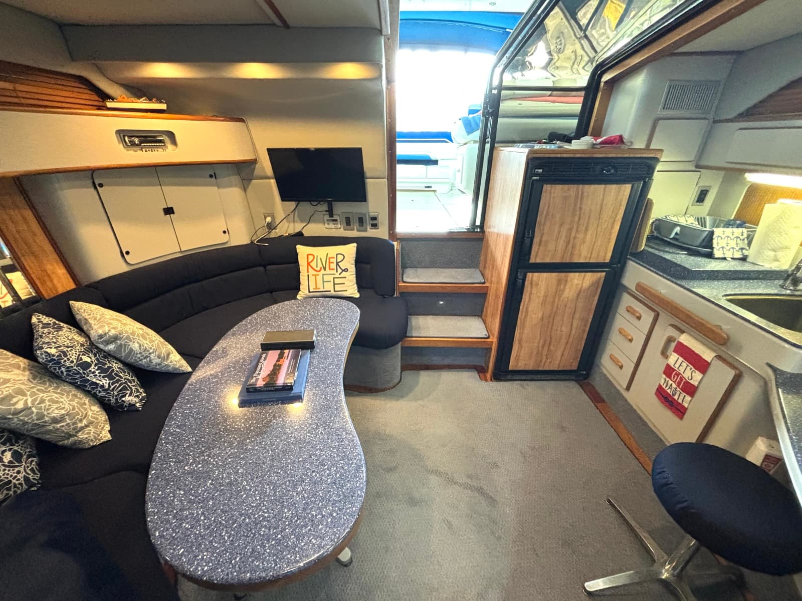 1991 Sea Ray 400 Express Cruiser - Photo 30
