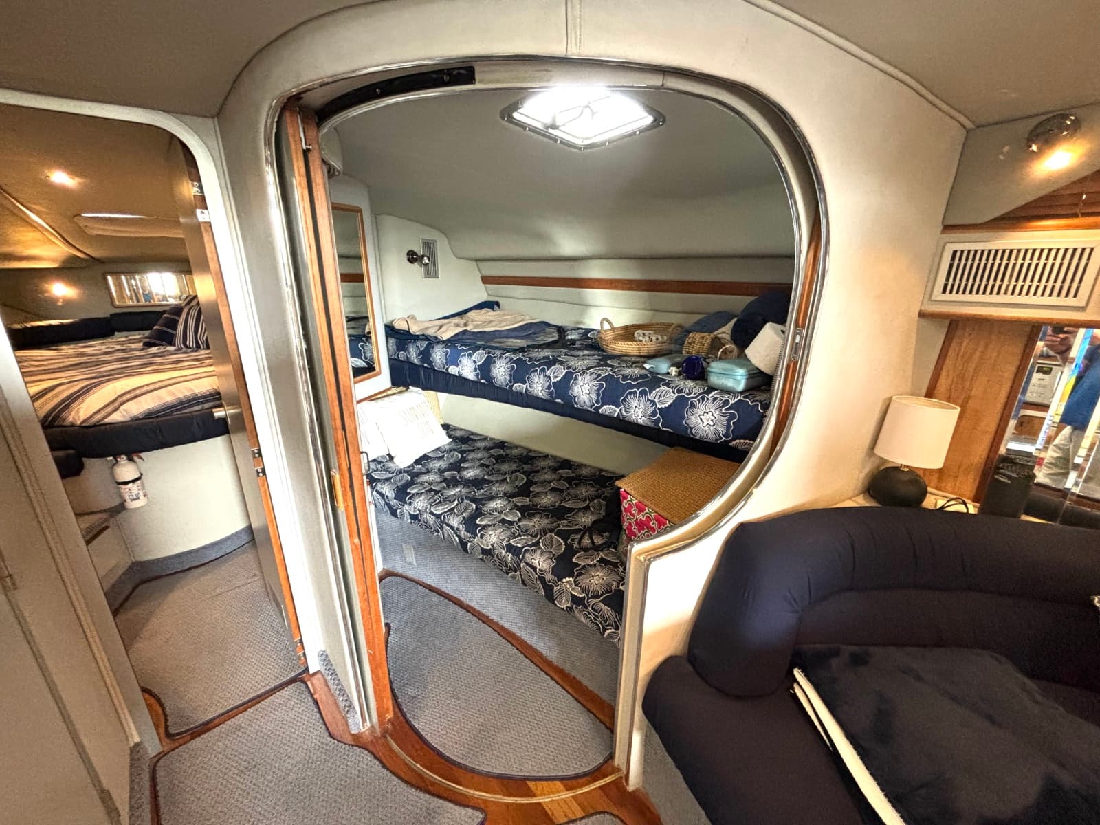 1991 Sea Ray 400 Express Cruiser - Photo 39