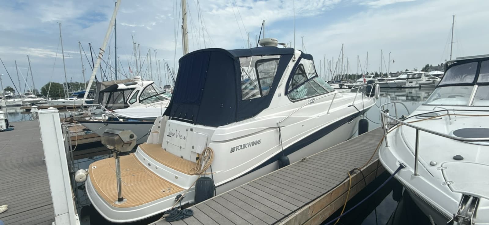 2005 Four Winns 378 Vista - Photo 1