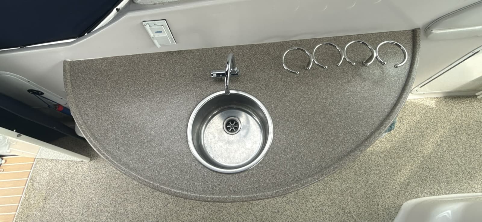 2005 Four Winns 378 Vista - Photo 25