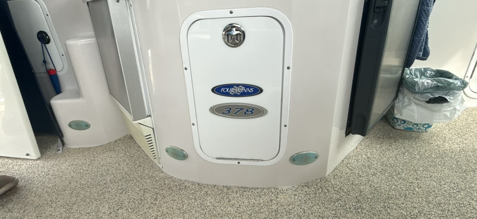2005 Four Winns 378 Vista - Photo 23