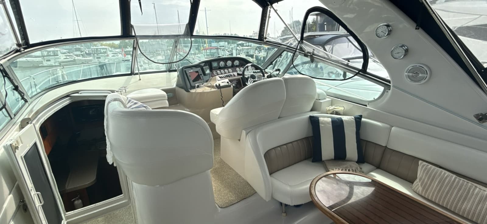 2005 Four Winns 378 Vista - Photo 27