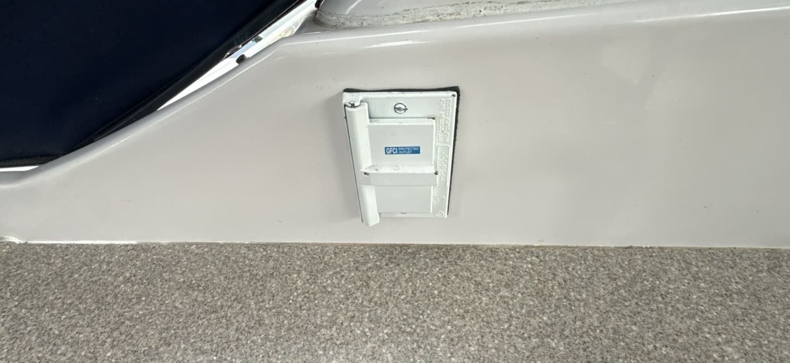2005 Four Winns 378 Vista - Photo 21