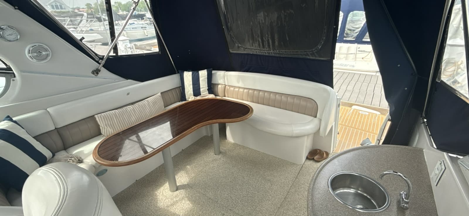 2005 Four Winns 378 Vista - Photo 17