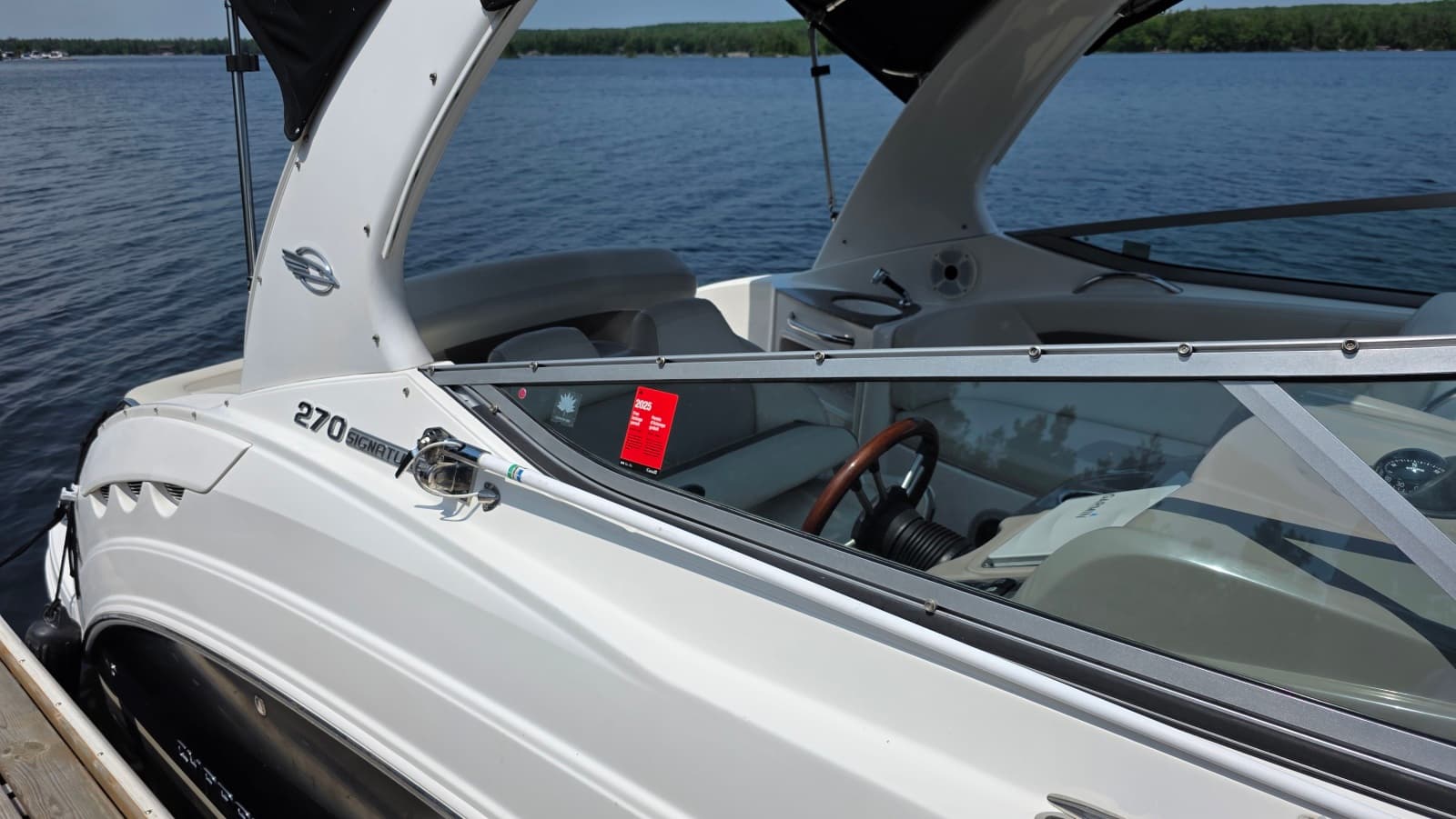 2011 Chaparral 270 Signature - Photo 1
