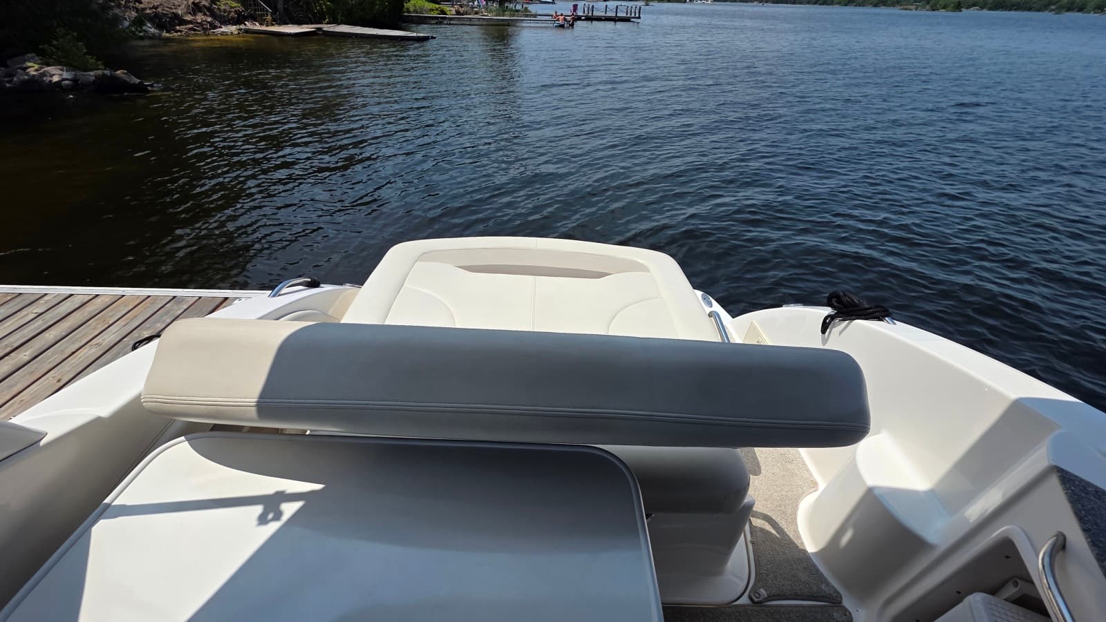 2011 Chaparral 270 Signature - Photo 11