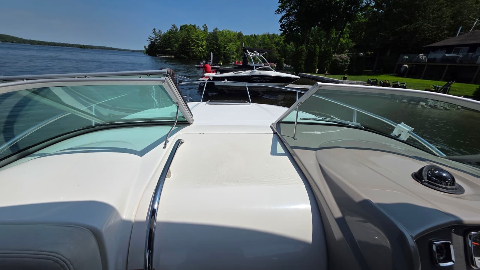 2011 Chaparral 270 Signature - Photo 33