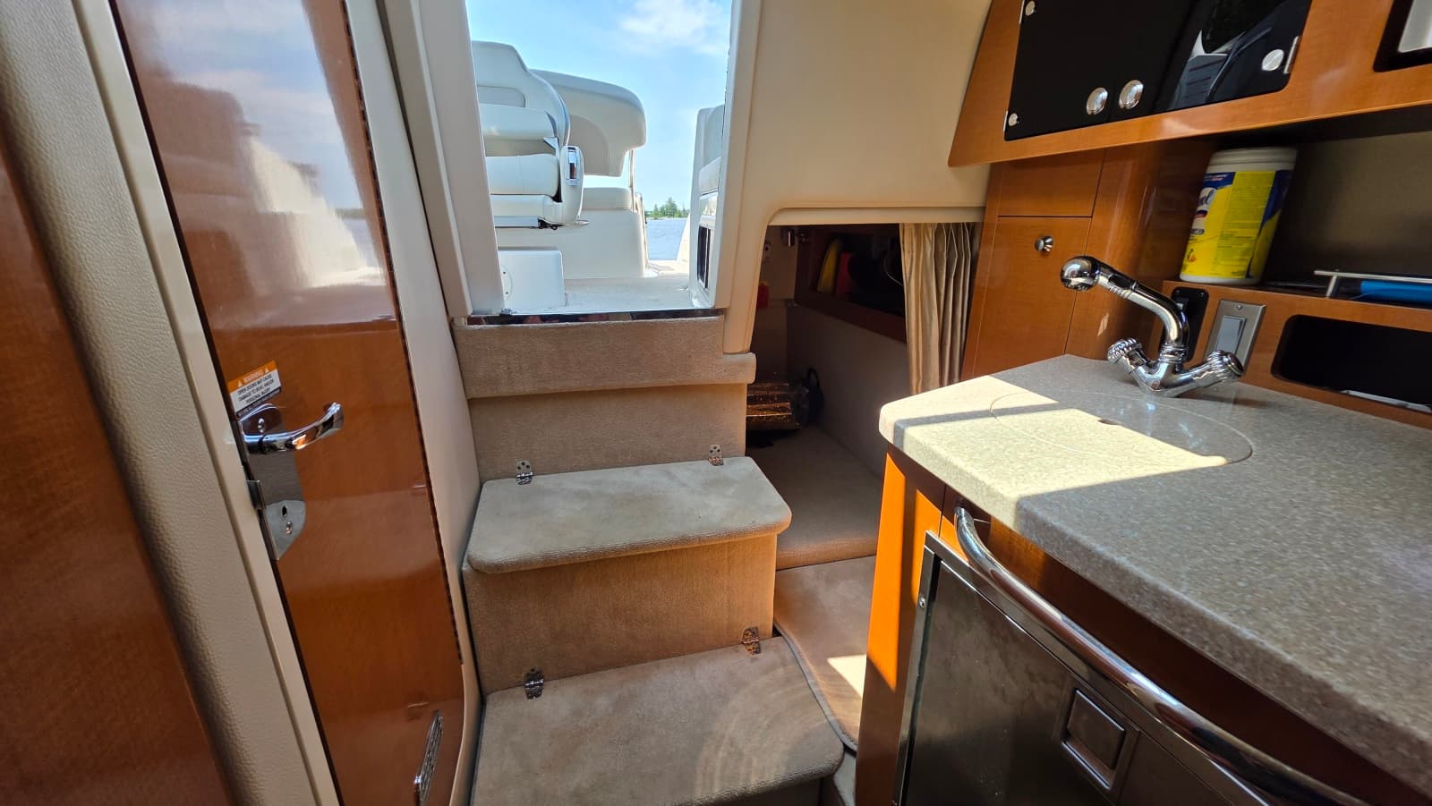 2011 Chaparral 270 Signature - Photo 41