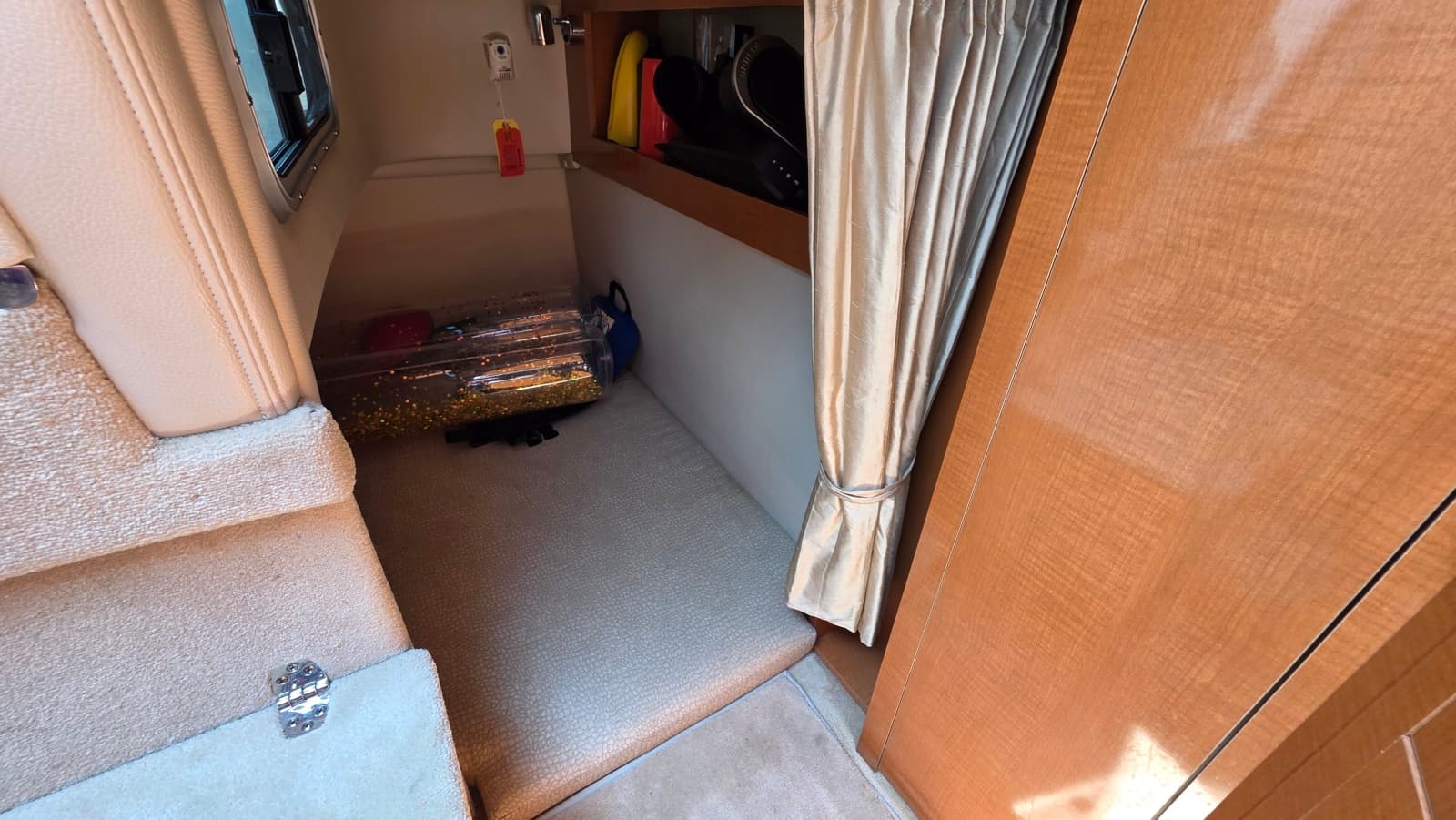2011 Chaparral 270 Signature - Photo 55
