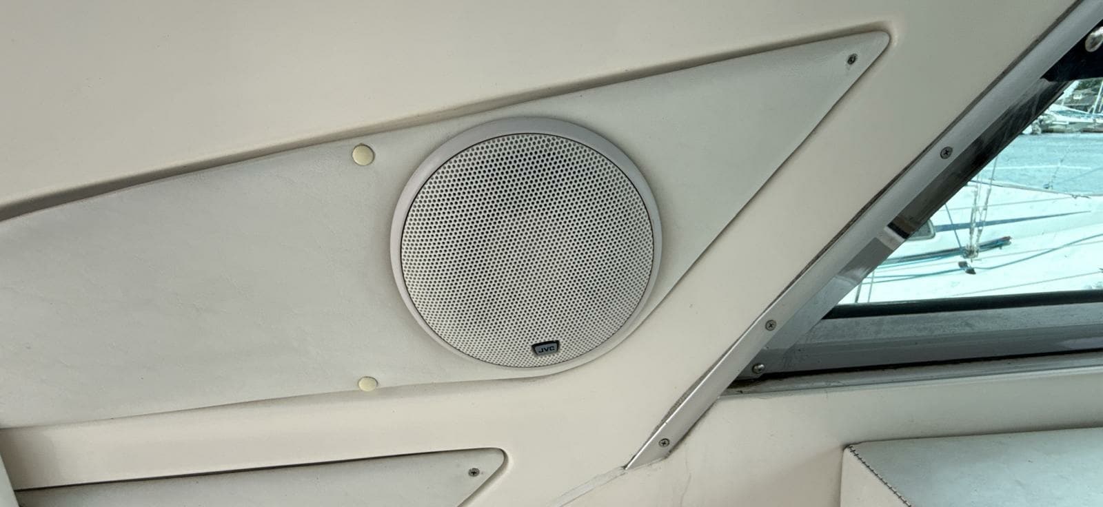 1998 Bayliner 4085 Avanti - Photo 25
