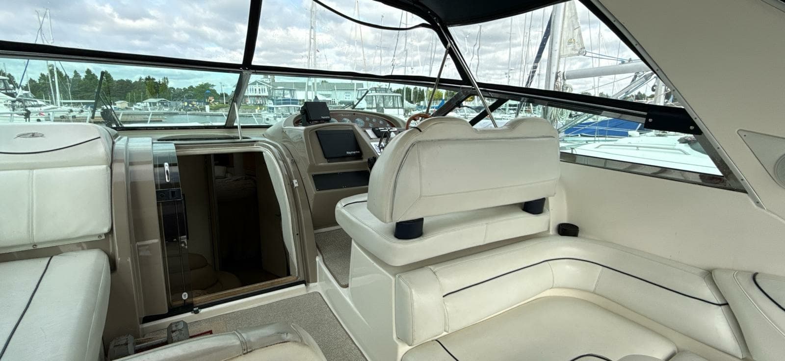 1998 Bayliner 4085 Avanti - Photo 27