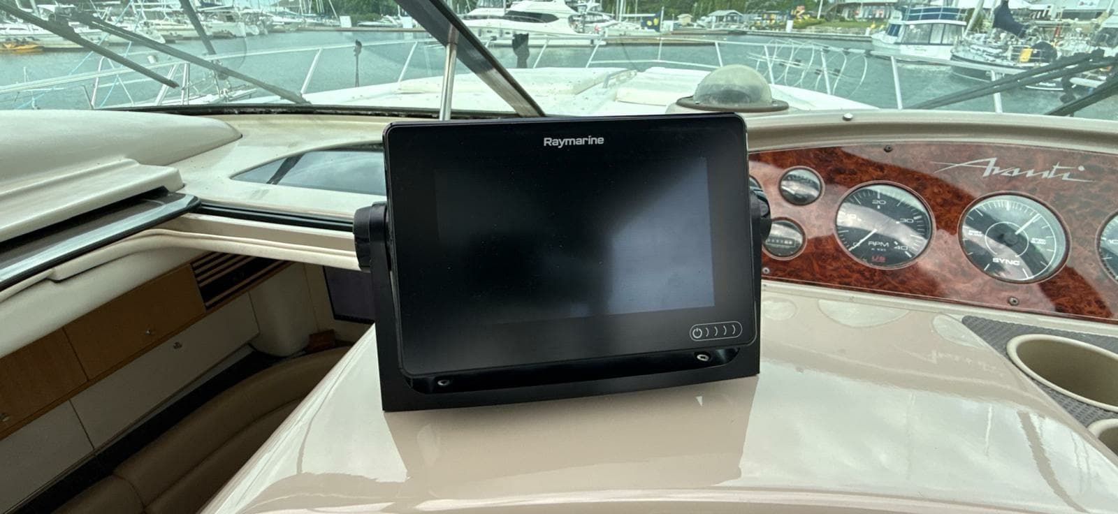 1998 Bayliner 4085 Avanti - Photo 31