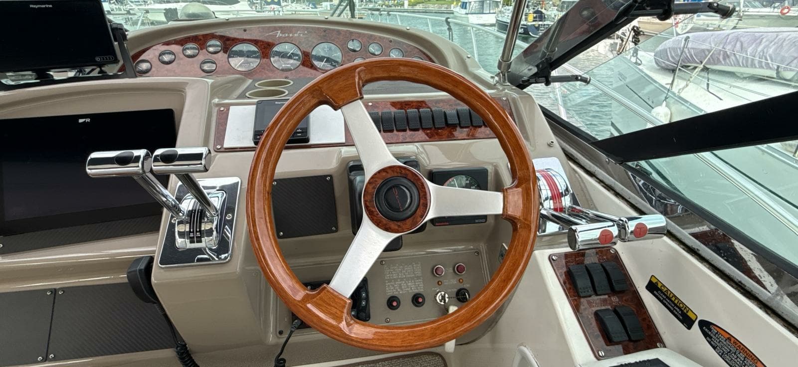 1998 Bayliner 4085 Avanti - Photo 36