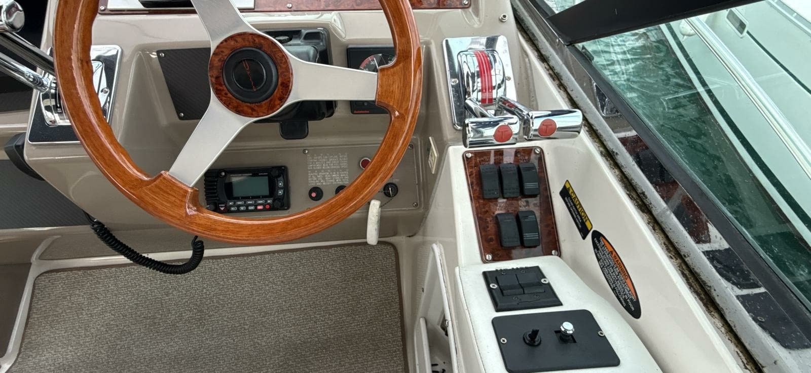 1998 Bayliner 4085 Avanti - Photo 39